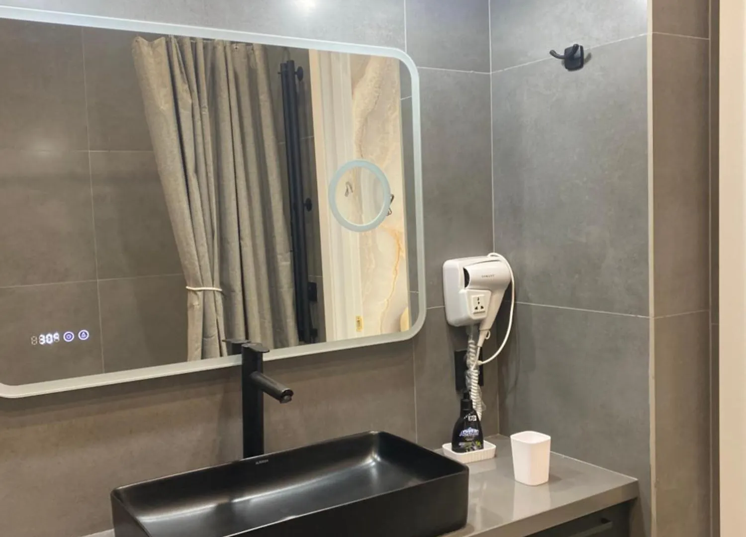 Apartment Шикарный Гостевой Guest Аpartments Murager Nur-Sultan  Kazakhstan